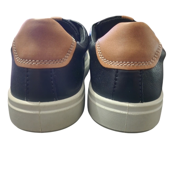Ecco Low Top Sneakers, Mens 46EU (12-12.5 US)​ - Picture 4 of 8